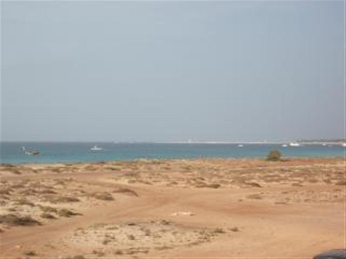Adult Only Beachfront 2 Bedroom Apartment Santa Maria Airport Pick Up, Aircon, Unlimited Wifi Ideal For Remote Working And Long Stay Esterno foto