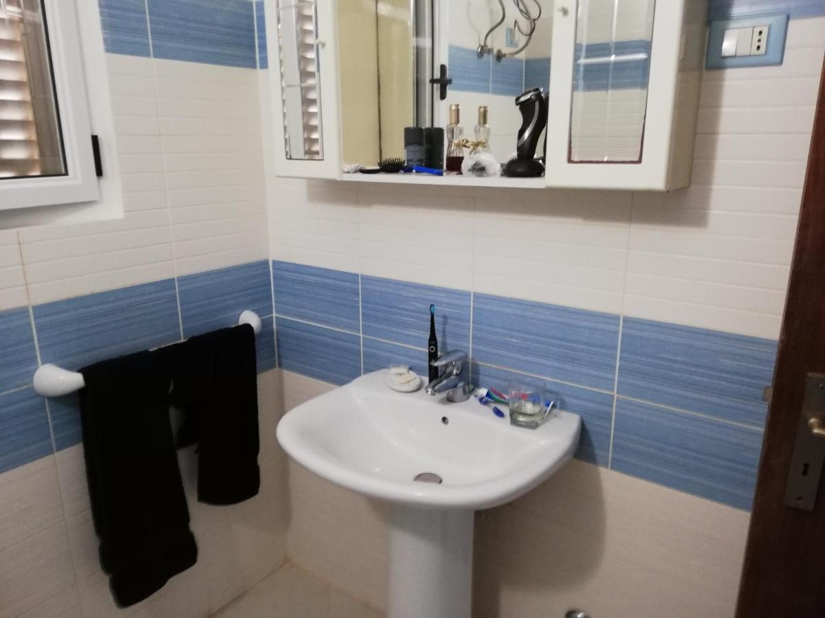 Adult Only Beachfront 2 Bedroom Apartment Santa Maria Airport Pick Up, Aircon, Unlimited Wifi Ideal For Remote Working And Long Stay Esterno foto